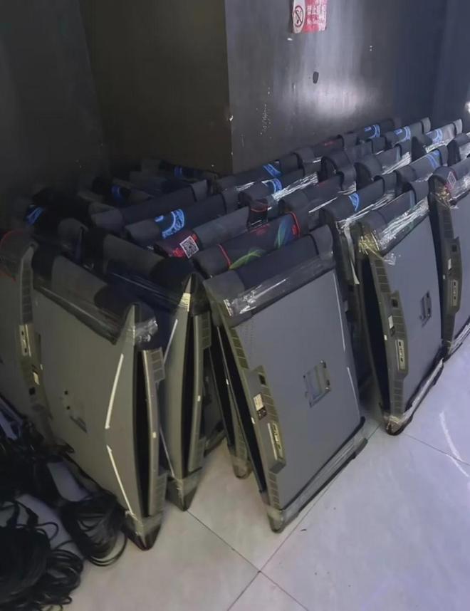 器流入闲鱼40寸才299元到底能不能买？PG电子麻将胡了2模拟器大量网吧淘汰显示(图2)